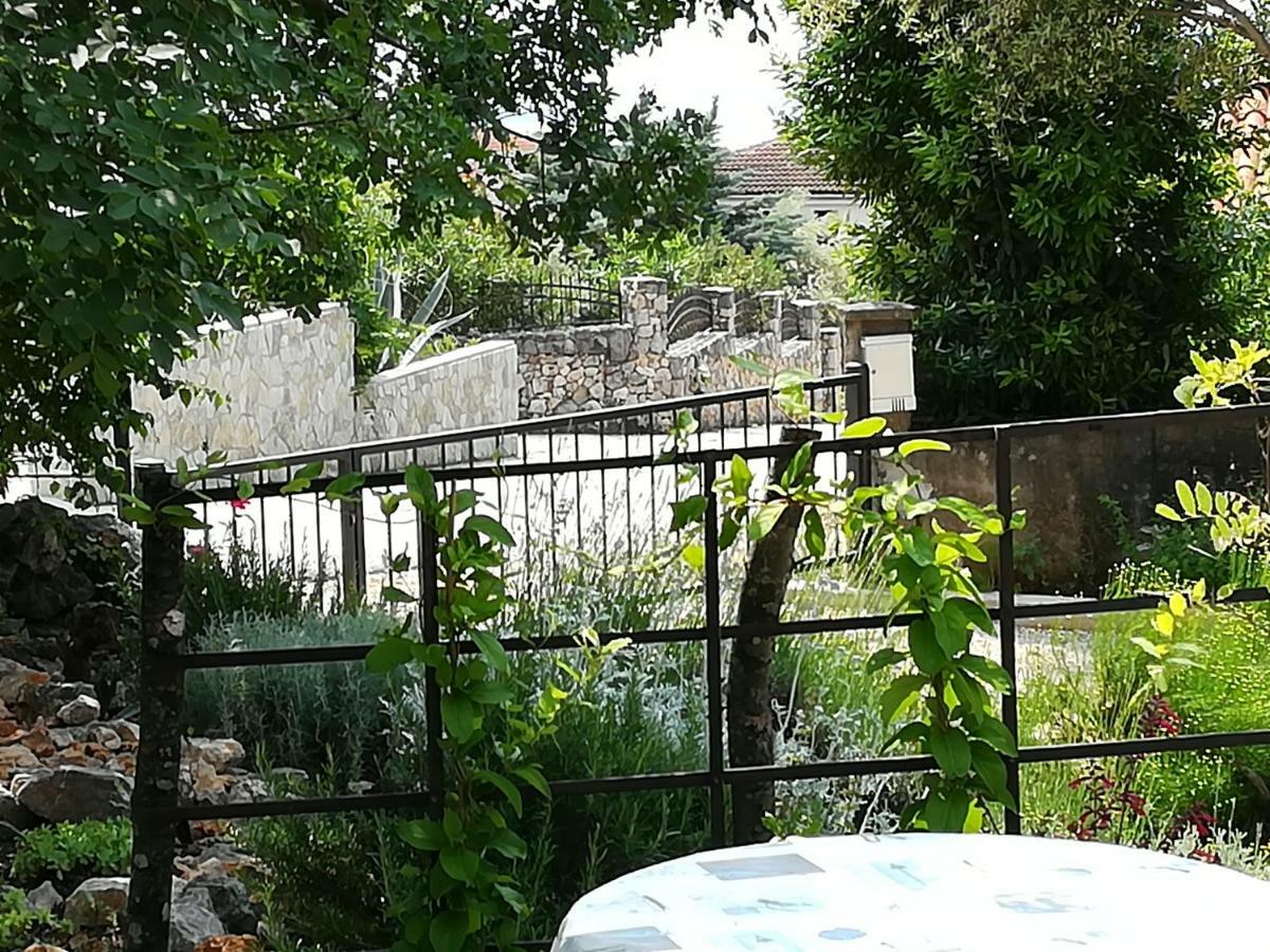 Apartments Olea Pinezići Zewnętrze zdjęcie